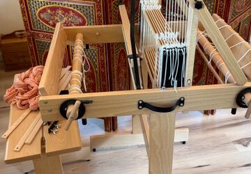For Sale: Louet Jane 8 Shaft Table Loom